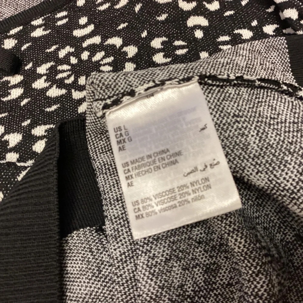 INC Sweater Geometric Floral Print Decorative Tie Front Scoop Neck Womens SZ L - Picture 4 of 8